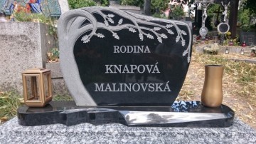 POMNÍKY