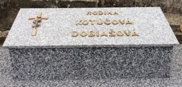 URNOVÉ / DETSKÉ  POMNÍKY